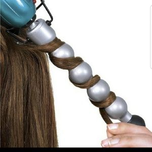 Bed head curler